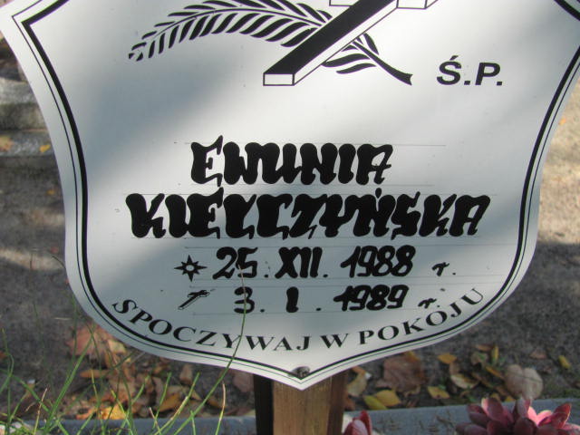 Ewa Kiełczyńska 1988 Elbląg - Grobonet - Wyszukiwarka osób pochowanych