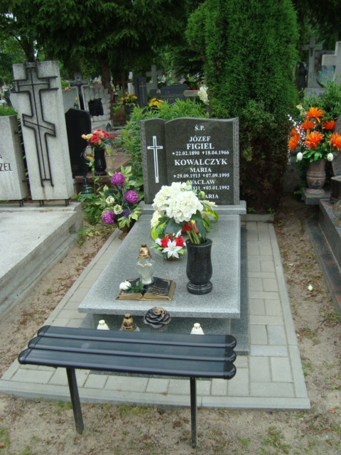 Grób Józef Figiel