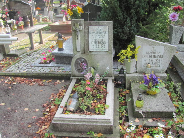 Grób Henryk Nowakowski