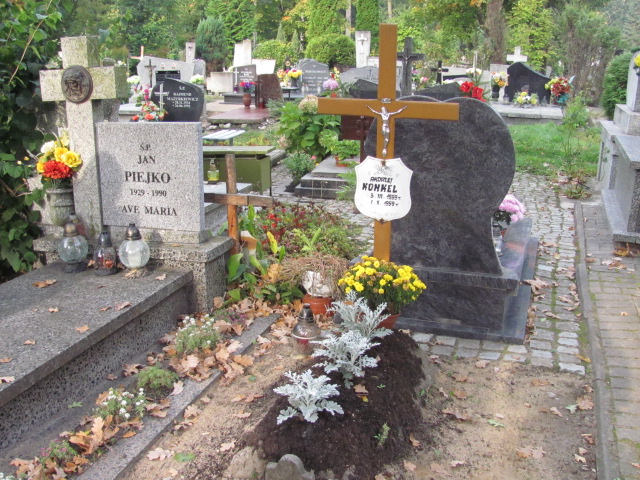 Grób Andrzej Konkel