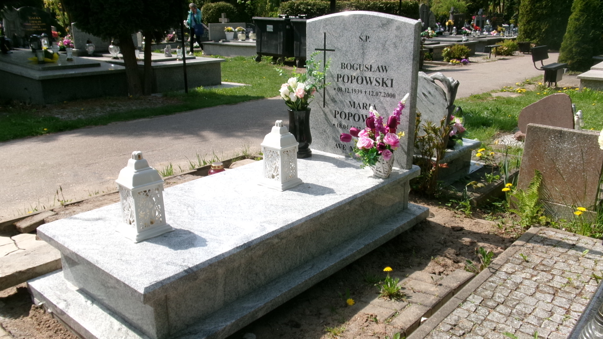 Grób Maria Popowska