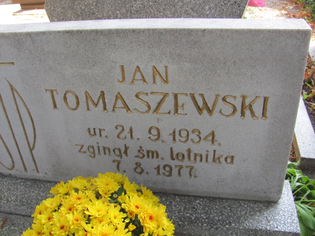 Jan Tomaszewski 1934 Elbląg - Grobonet - Wyszukiwarka osób pochowanych