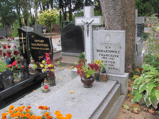 Grób Wiktor Nienartowicz