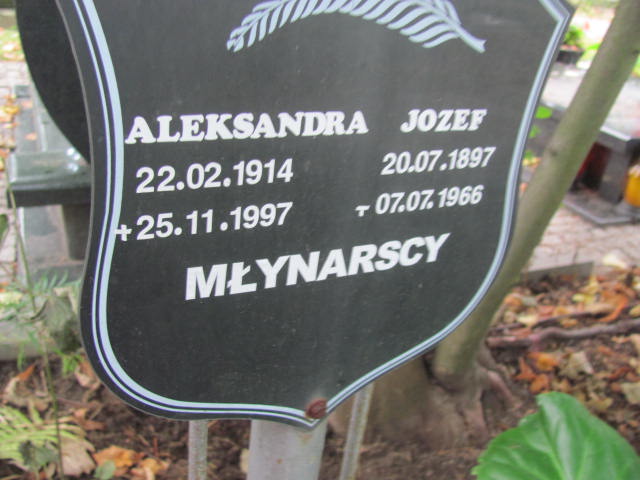 Alina Kostrzewa 1930 Elbląg - Grobonet - Wyszukiwarka osób pochowanych