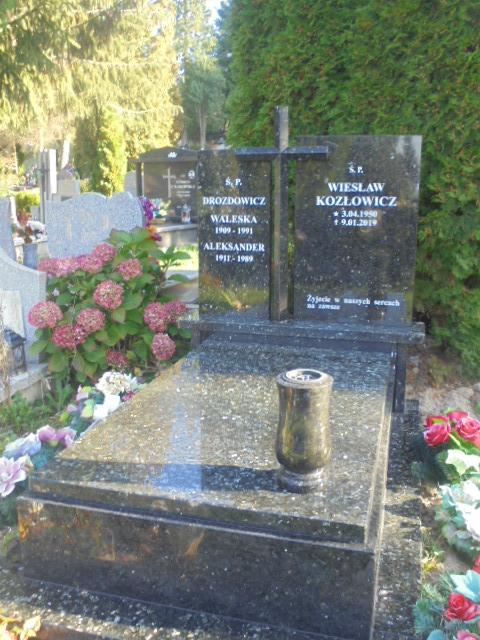Grób Aleksander Drozdowicz