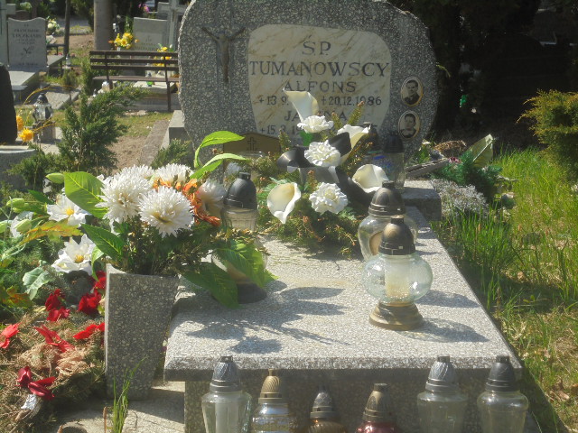 Grób Zdzisław   Jan Tumanowski