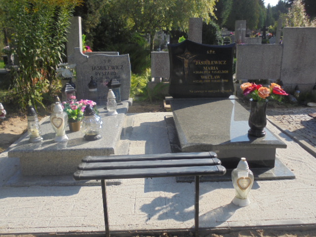 Grób Wacław Jasiulewicz
