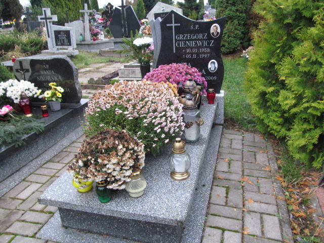 Grób Grzegorz Cieniewicz