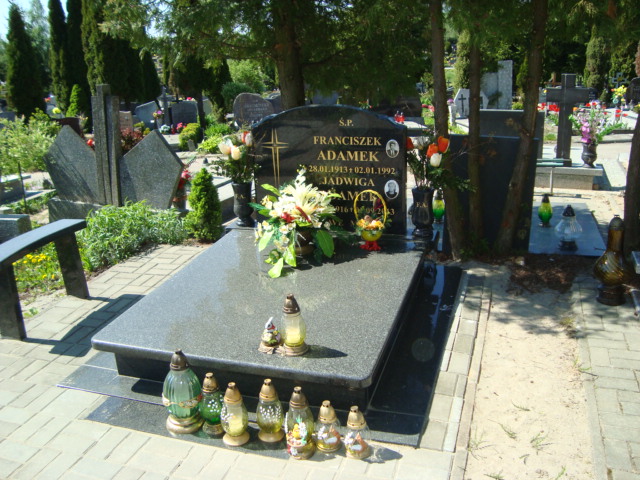 Jadwiga Adamek 1916 Elbląg - Grobonet - Wyszukiwarka osób pochowanych