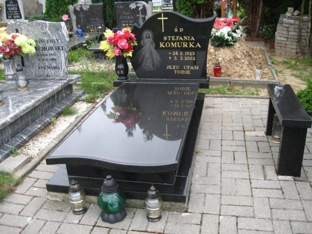 Grób Stefania Komurka