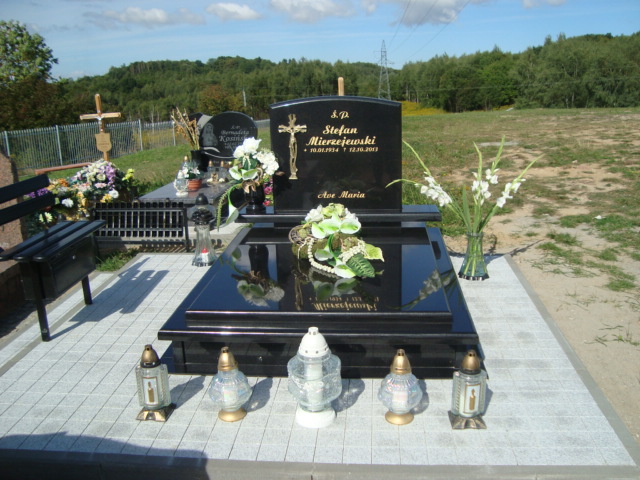 Grób Stefan Mierzejewski