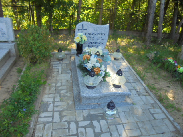 Grób Jan Tomaszewicz