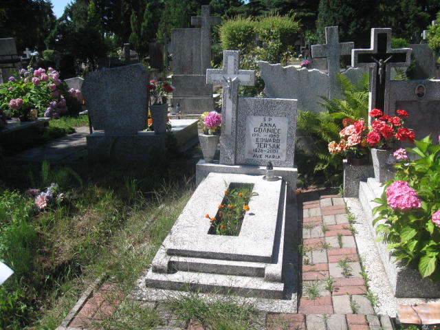 Grób Edward Jersak