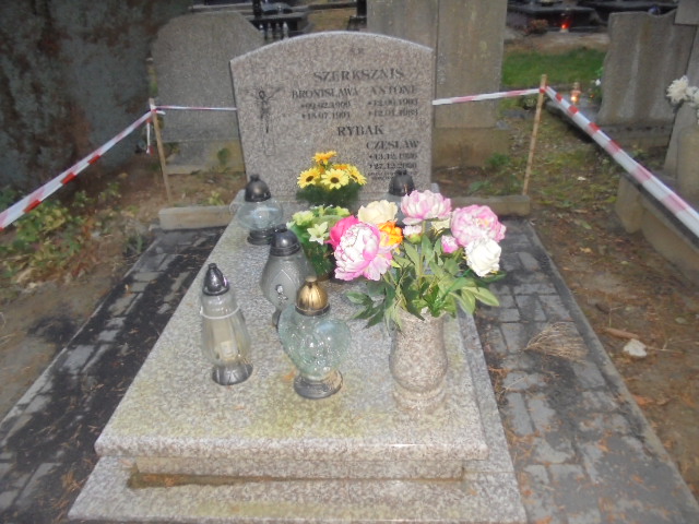 Grób Antoni Szerksznis