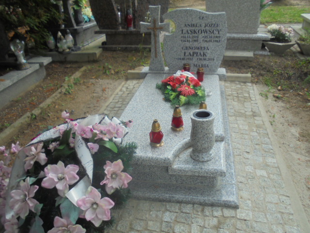 Grób Józef Laskowski