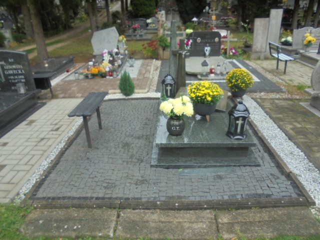 Grób Genowefa Dobiesz