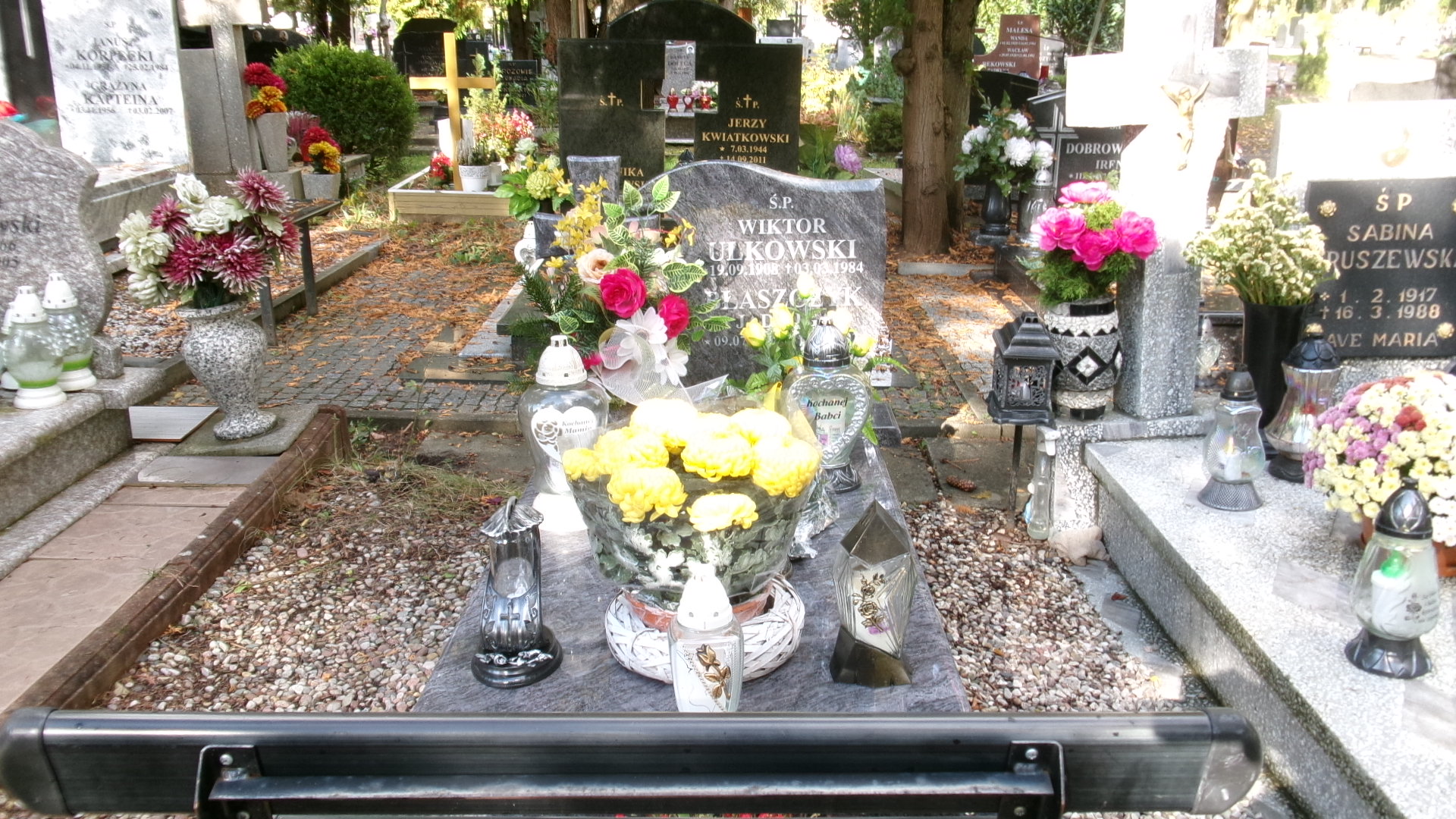 Grób Wiktor Ulkowski