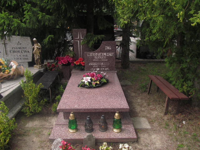 Grób Jeremi Niedzielski
